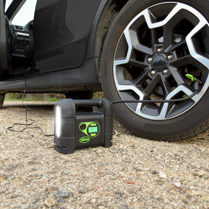 
            
                Load image into Gallery viewer, Slime Rugged Digital Tire Inflator #40047 In Use Car
            
        
