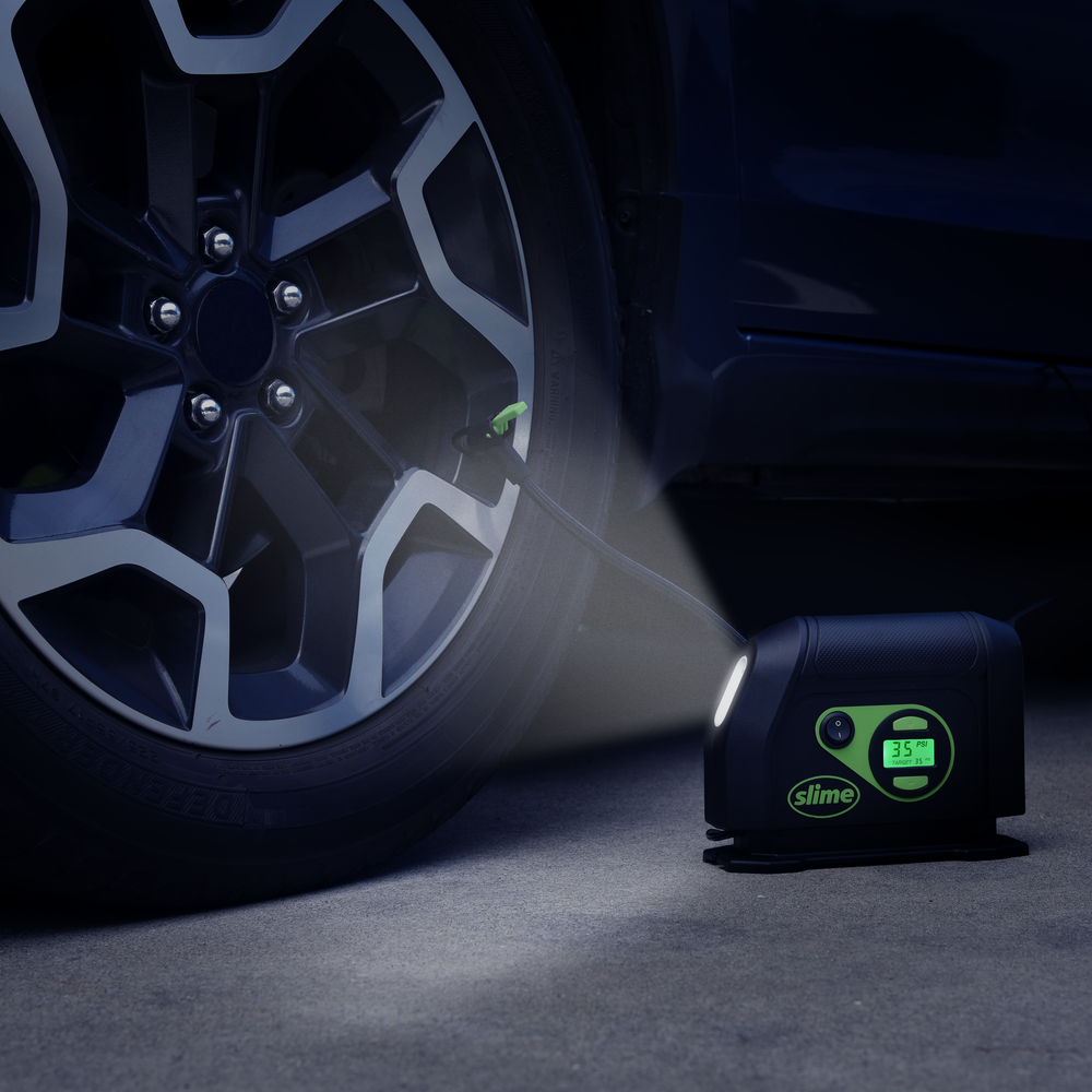 
            
                Load image into Gallery viewer, Slime 12V Digital Tire Inflator #40051 Light
            
        