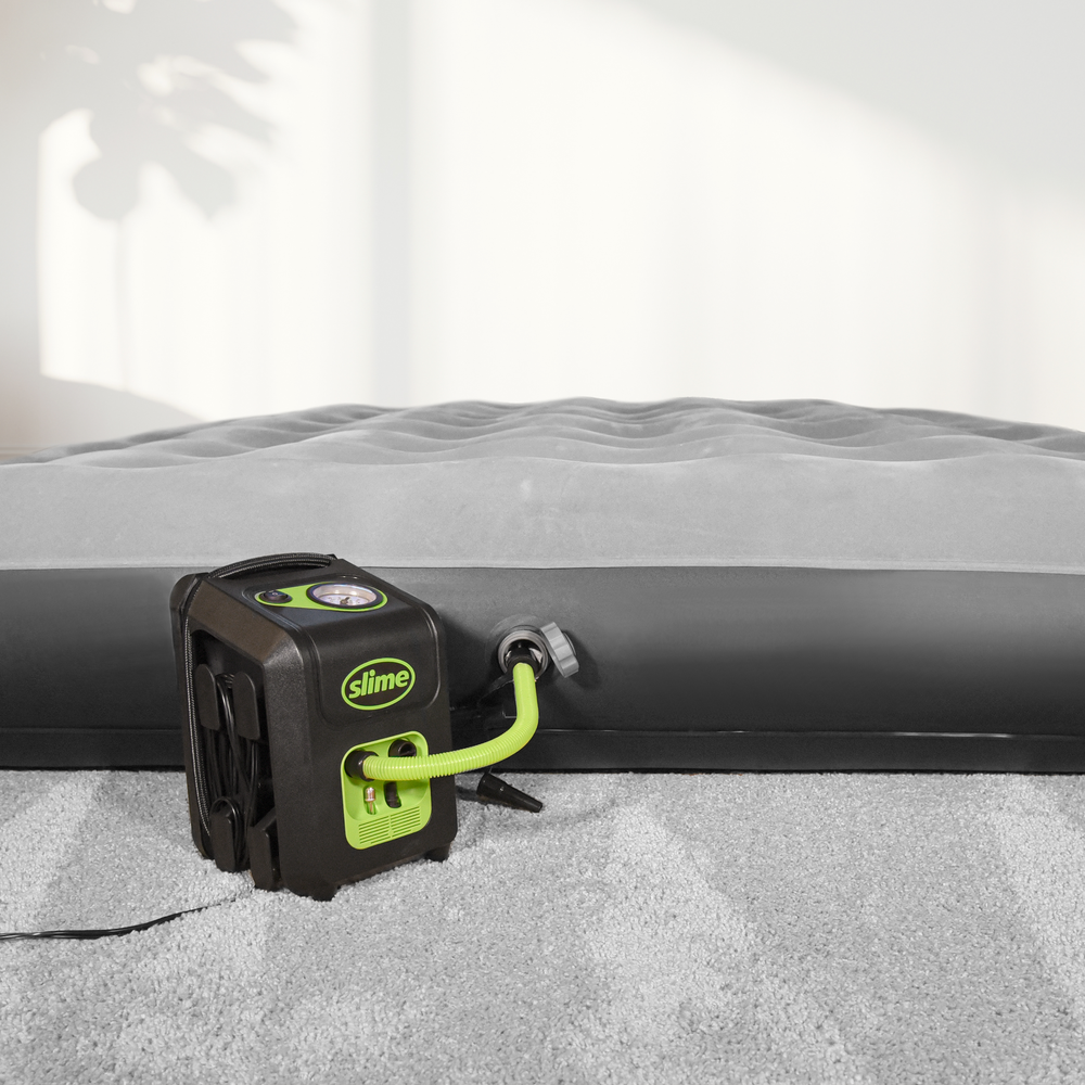 
            
                Load image into Gallery viewer, Slime All Purpose Tire Inflator (120V/12V) #40065 In Use Mattress
            
        