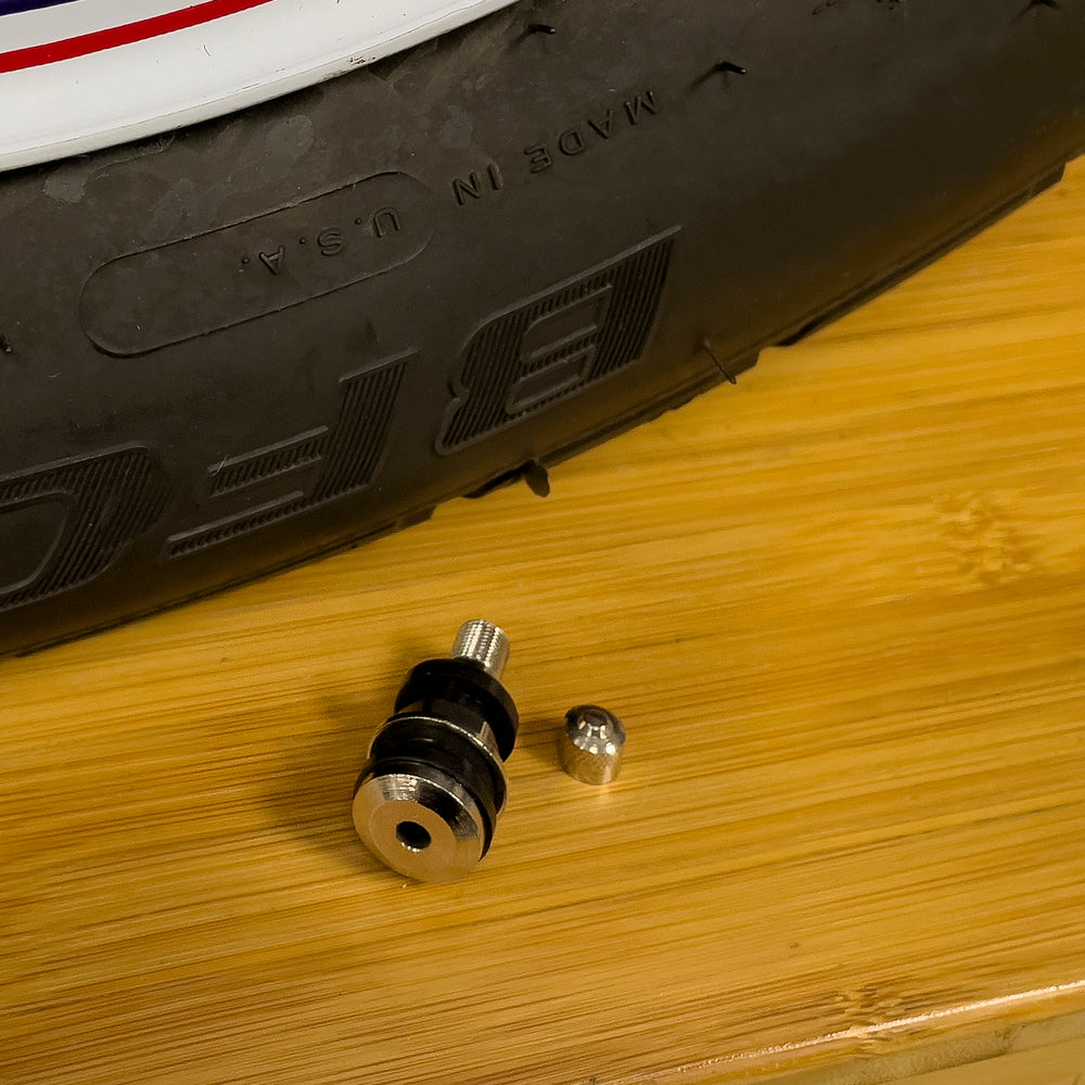 
            
                Load image into Gallery viewer, Slime High Performance Tubeless Tire Valves - TR416 #20128 In Use
            
        